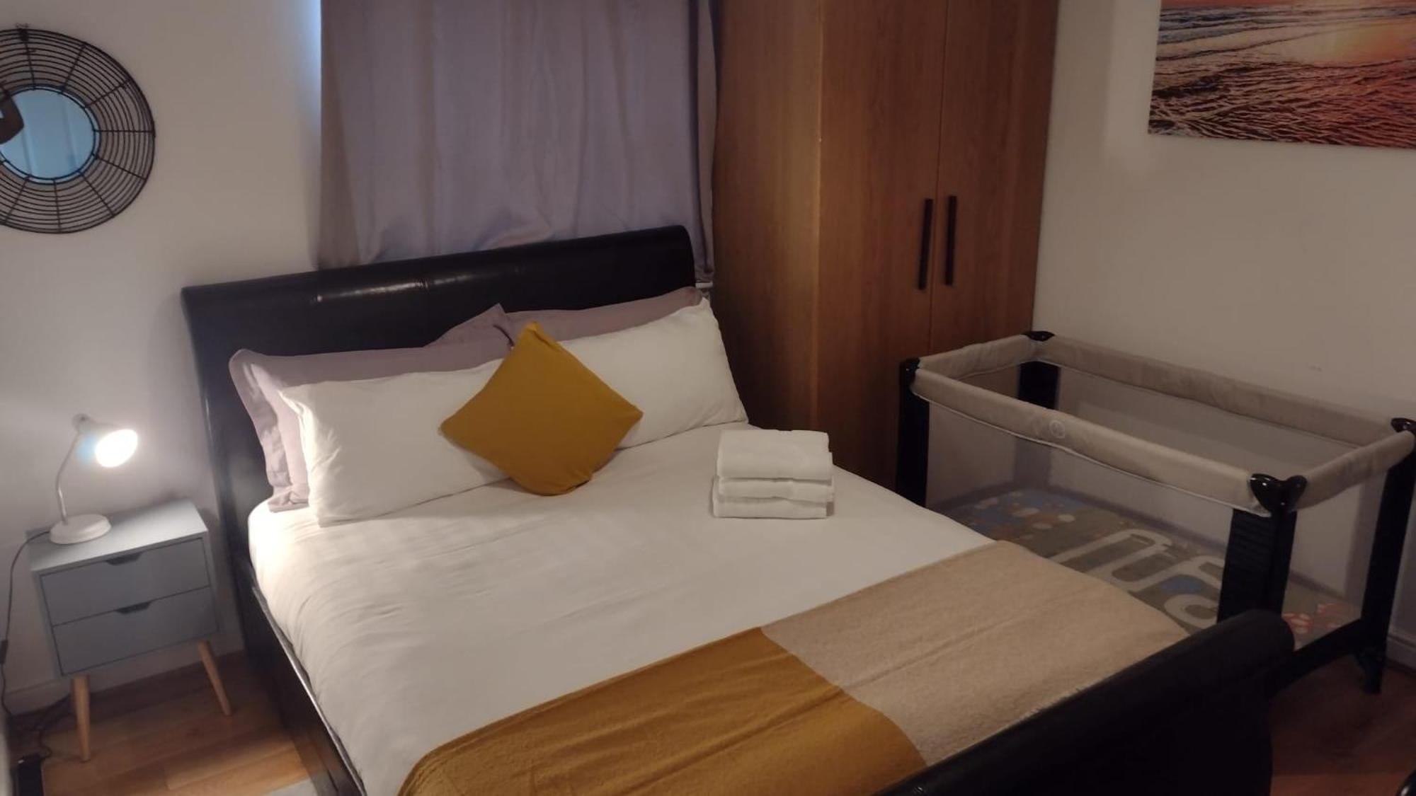 Spacious 2-bed Family With Pets Welcome * Londen